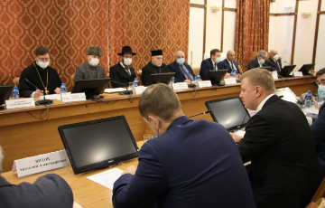 Настоятель принял участие в совете по межнациональным отношениями