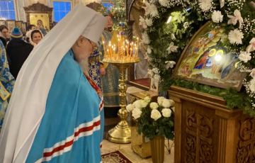 Архиерейское Богослужение 8 января в храме Рождества Христова