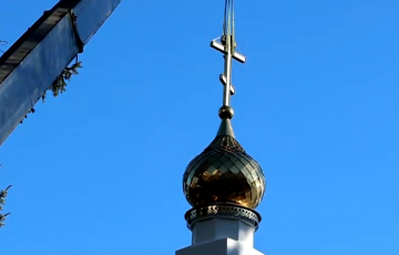 Установка купола с Крестом на храме-часовне в госпитале