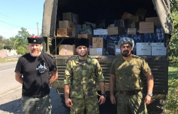 Казаки Рождественской полусотни доставили гуманитарный груз детям и жителям Донбасса.