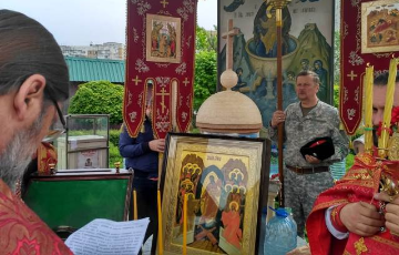 Пасхальный крестный ход и молебен в честь иконы «Живоносный источник»