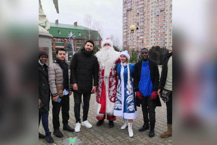 Иностранные студенты (1).jpg