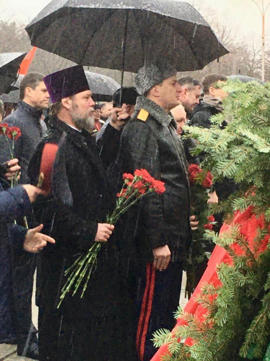 Возложение цветов освобождение Краснодара 3