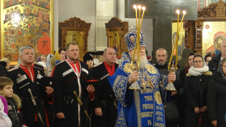 Владыка 8 января09.JPG