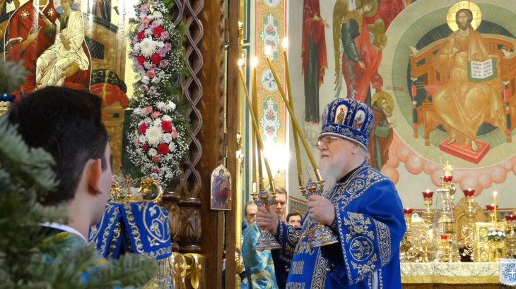 Владыка 8 января18.JPG